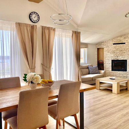 Golden Apartments Жаборич Экстерьер фото